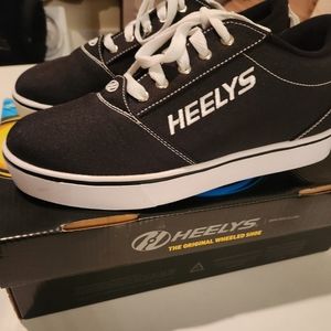 Heelys- size 10-NWT